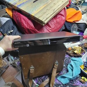 Sony Glossy Black DVD Player